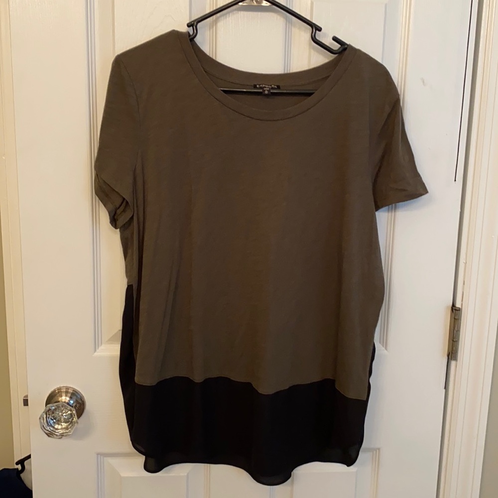 Express shirt size XL